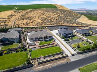 12706 S Grandview Ln, Kennewick, WA 99338