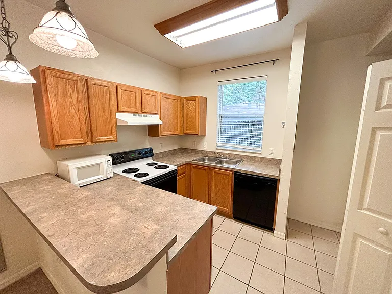 3584 SW 30th Way #134 — Photo 6