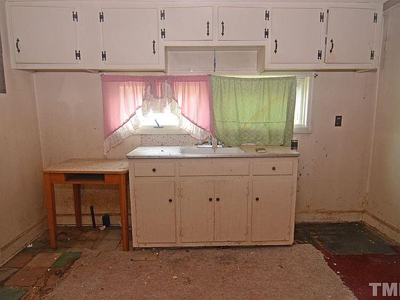 5th image of 1212 Park Ave