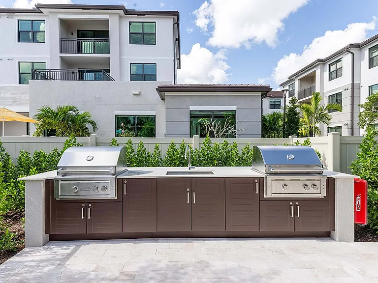 Mosaic Palms Apartments — Photo 24
