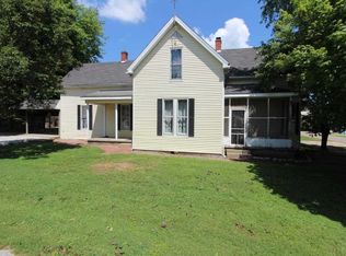 301 N Race St, Haubstadt, IN 47639