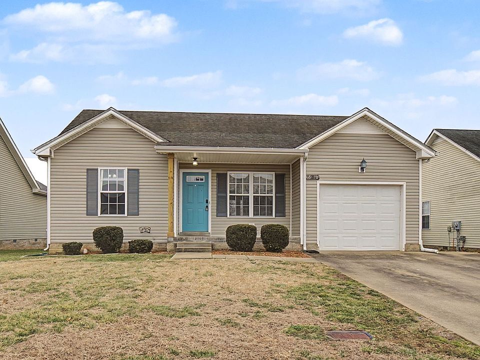 1st image of 530 Fox Trot Dr