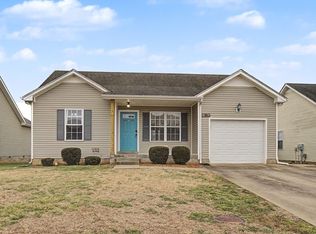 530 Fox Trot Dr, Clarksville, TN 37042