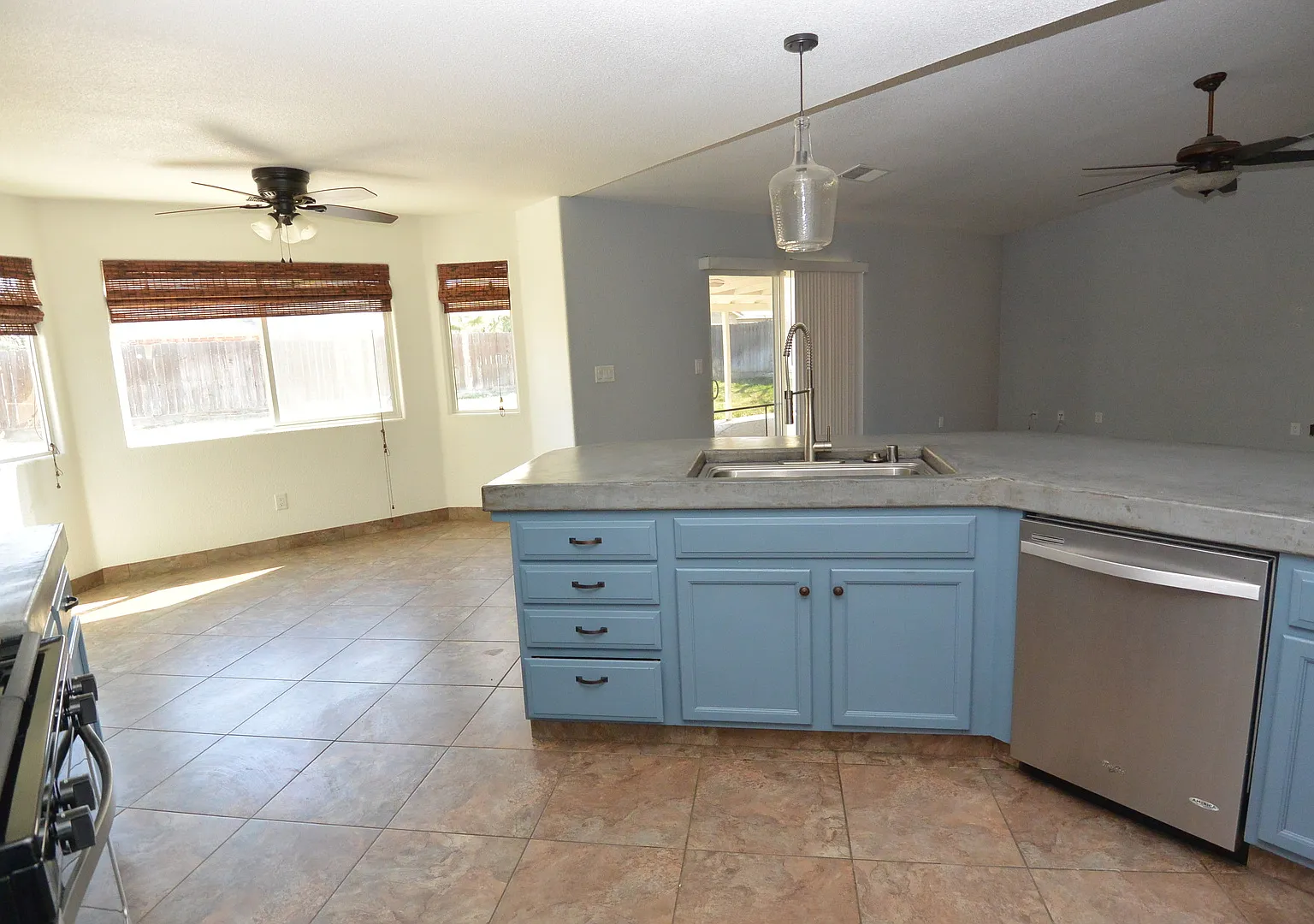 HOUSE — Photo 3