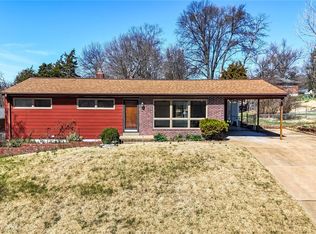 4529 Jenkins Ln, Saint Louis, MO 63128