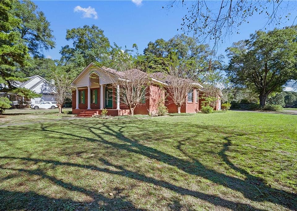 1st image of 2870 Crabtree Ct