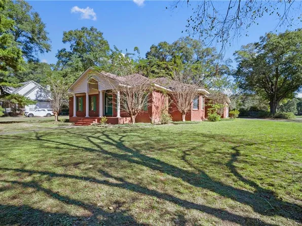 2870 Crabtree Ct, Mobile, AL 36618