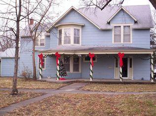 717 Main St, Halstead, KS 67056