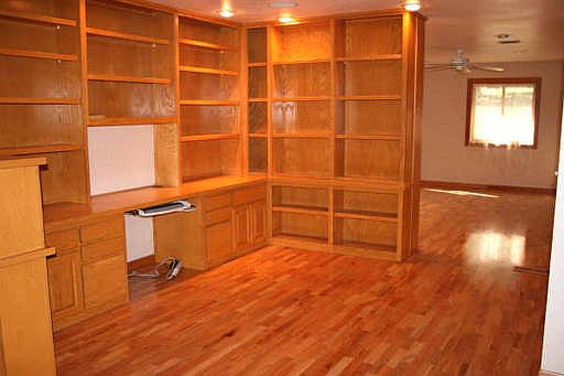 5th image of 2412 Pheasant Ct