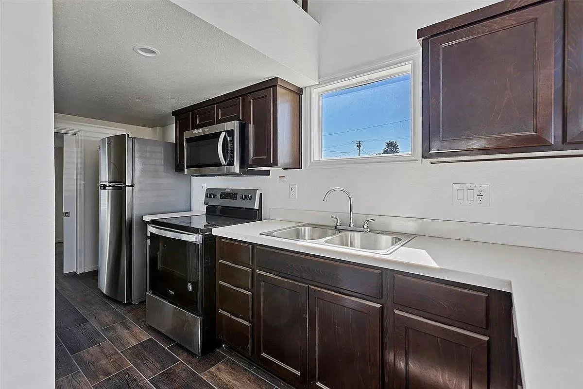 1 bed, 398 sqft, $1,450 — Photo 3