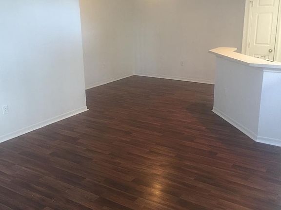 2nd image of 10556 Windsor Lake Ct