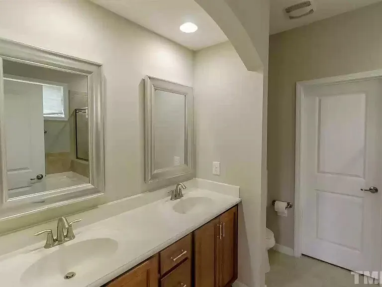 1213 Oatney Ridge Ln — Photo 17