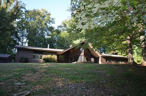 1st image of 430 Green Brook Cir