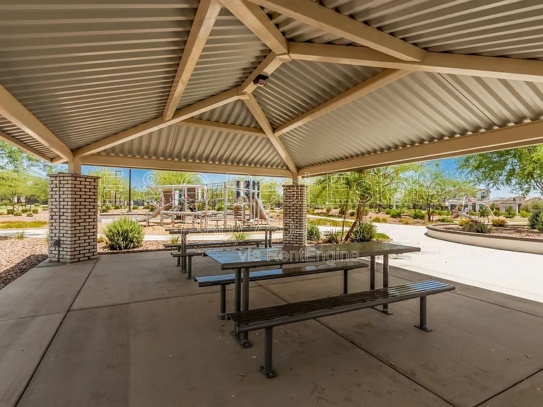 4826 E Helena Dr — Photo 33