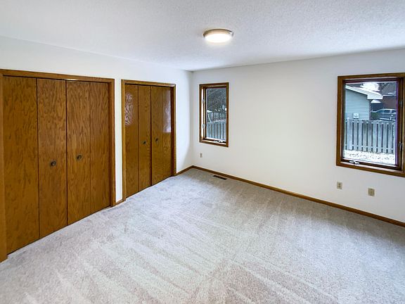 5th image of 15060 Portland Ave