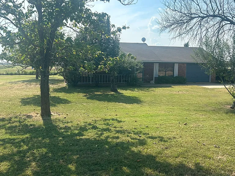 339 S Pleasant Hill Rd — Photo 23