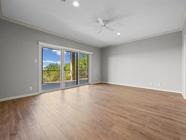 114 Paragon Ct — Photo 20