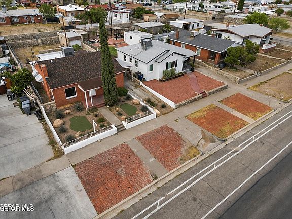 3rd image of 3019 Fort Blvd