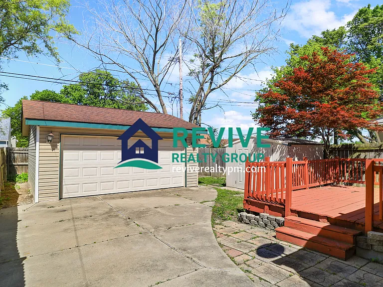 1774 College Ave — Photo 16
