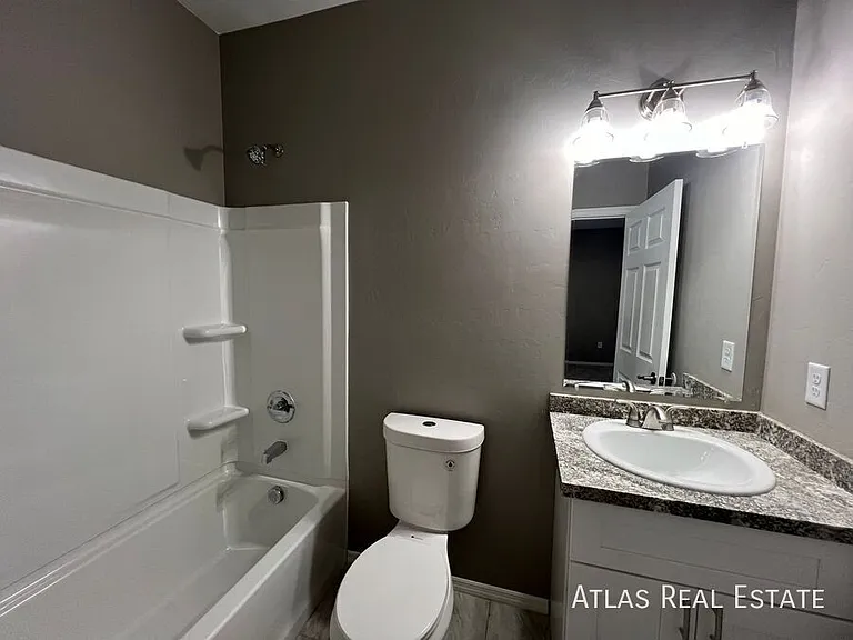 43 W Lester St — Photo 10