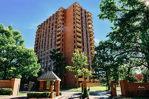 2121 S Yorktown Ave #602 Photo 1