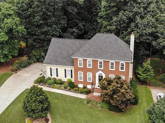 3rd image of 5215 Country Lake Ct