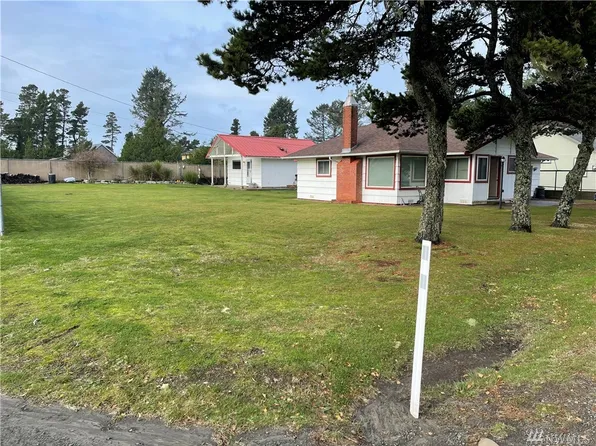 22501 Pacific Way, Ocean Park, WA 98640