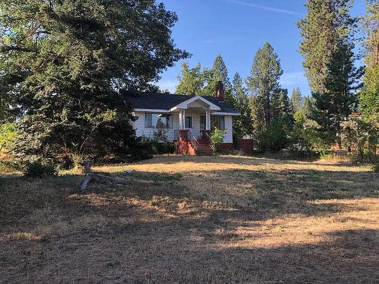 1830 S Glenrose Rd — Photo 2