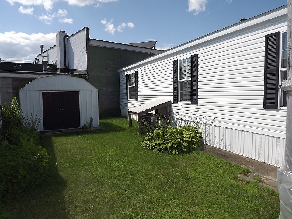 1st image of 37 Zephyr Ln