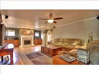 3rd image of 1525 Hallbrook Dr