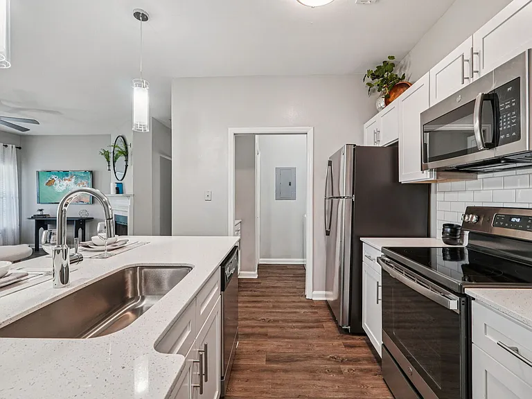 Providence Court — Photo 12