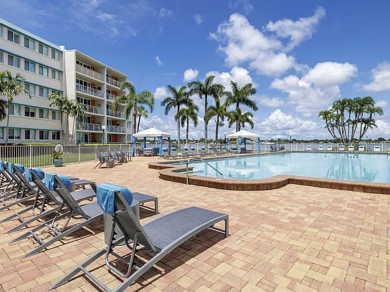 Waters Pointe — Photo 5