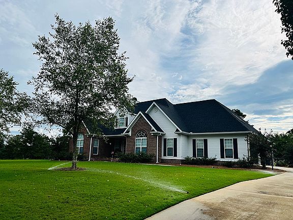 2nd image of 68 Camden Way