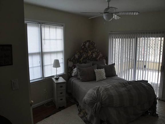 Bedroom w/ Back Porch
