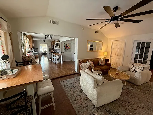 4900 N College Ave — Photo 4
