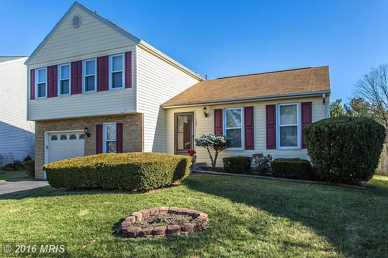 177 Greenway Dr photo 1
