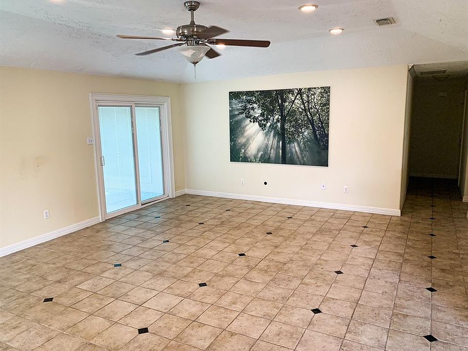 1st image of 8619 Hickory Branch Ln