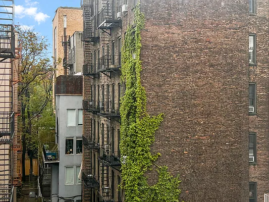 Rented by Dallien Realty Limited Liability Company | media 21