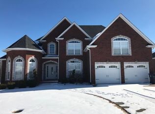 986 Willow Cir, Clarksville, TN 37043