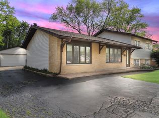 315 Arizona Blvd, Hoffman Estates, IL 60169