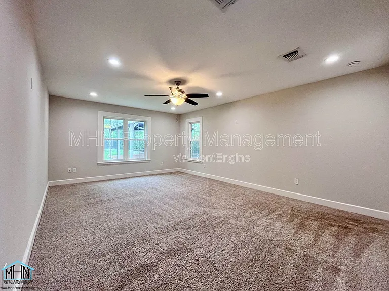 810 Elizabeth Rd — Photo 21