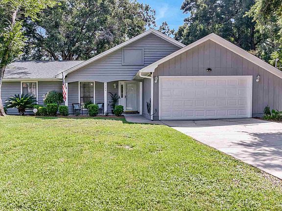 3rd image of 7706 Beechwood Dr