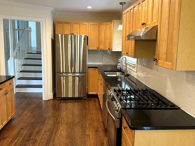 114 Scofield Rd — Photo 8