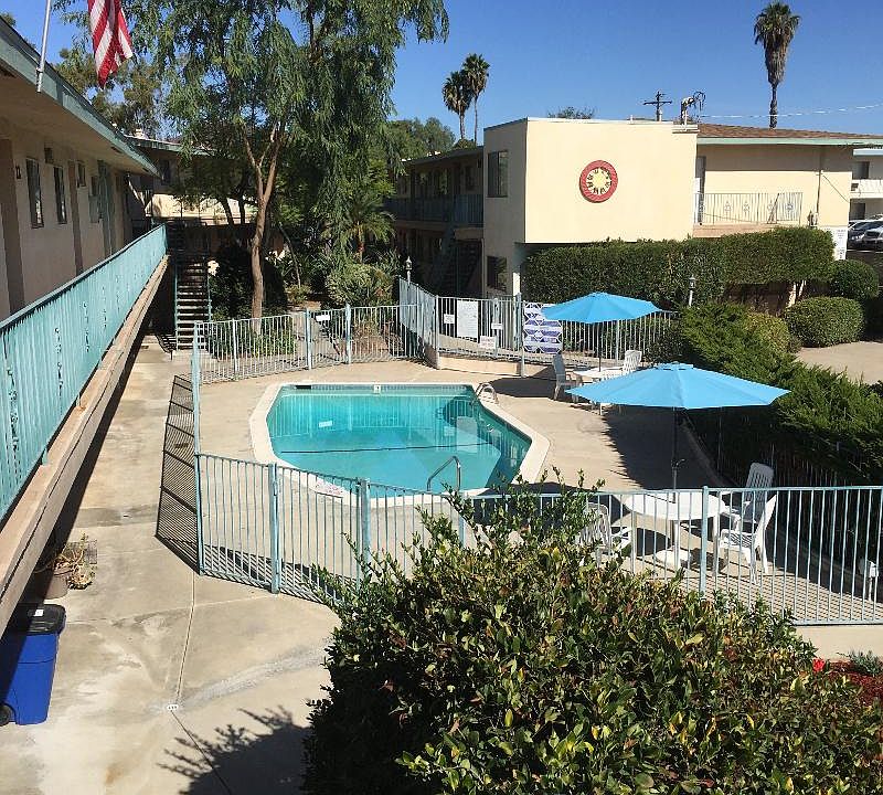 2nd image of 5436 Vincetta Ct APT 27