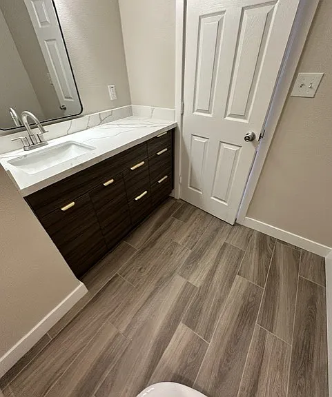 1252 E Campus Dr — Photo 13