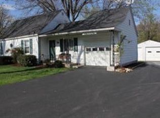 1674 Terry Ln, New Albany, IN 47150