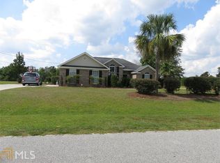 420 Creekside Cir, Ellabell, GA 31308