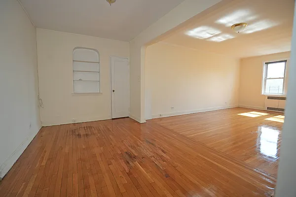 Rented by Norman Raindel, LREB | media 3