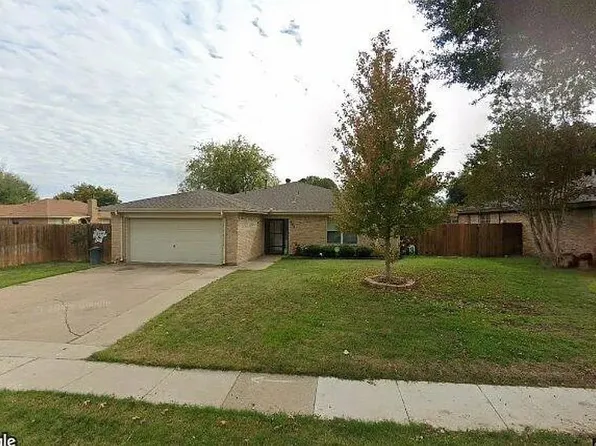 509 Royal Valley Rd, Grand Prairie, TX 75052