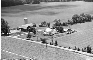 2nd image of 12468 22 Mile Rd NE